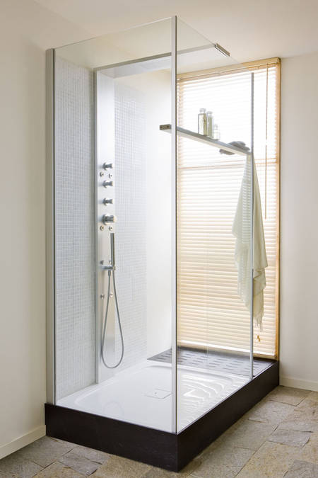 SingleBath Duscheinheit, mit Walk-In Duschabtrennung, Gr��e gesamt 1600x900mm, davon Duschbereich 1100x900mm, mit Handtuchhaken und integrierte Ablagefl�che innen, Dusch-Paneel mit Regenbrause sowie Seitend�sen und Handbrause
