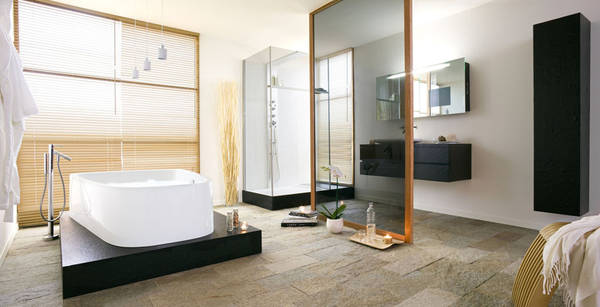 SingleBath Komplettbad, SingleBath Duo freistehende Badewanne mit angeformter Sch�rze, 1786x1161mm, mit Podest 1960x1350x190mm in Schiefer-Furnier schwarz, mit freistehender Wannenrandarmtur von Axor Starck, SingleBath Duscheinheit, mit Walk-In Duschabtrennung, Gr��e 1600x900mm, mit Dusch-Paneel mit Regenbrause sowie Seitend�sen und Handbrause, Waschtischl�sung �Two in one� mit Waschtischunterbau Schiefer-Furnier schwarz, Ma�e 1350x530x390mm, mit beleuchtetem Spiegelschrank